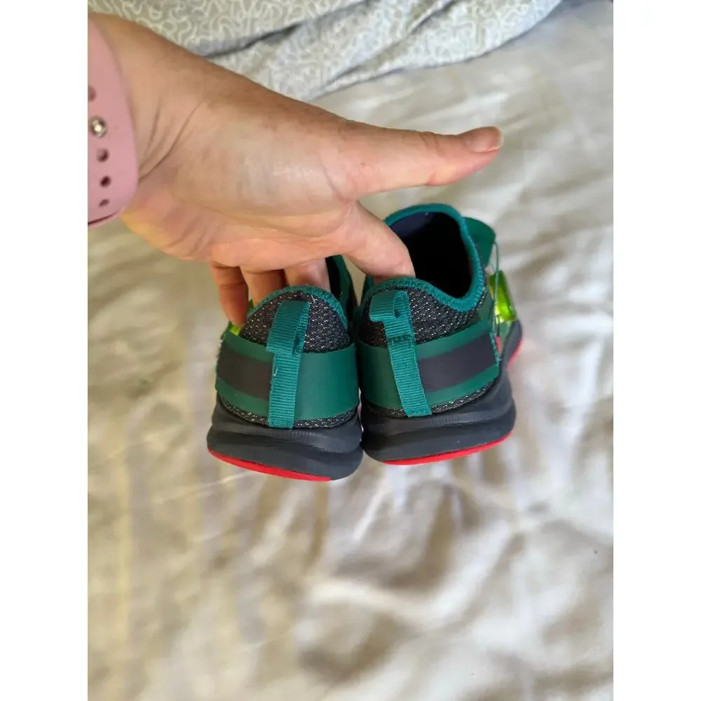 New balance navy green sneakers size 4.5